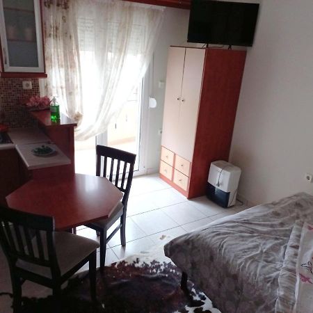 Ιάνθη Studio Lejlighed Kardítsa Eksteriør billede